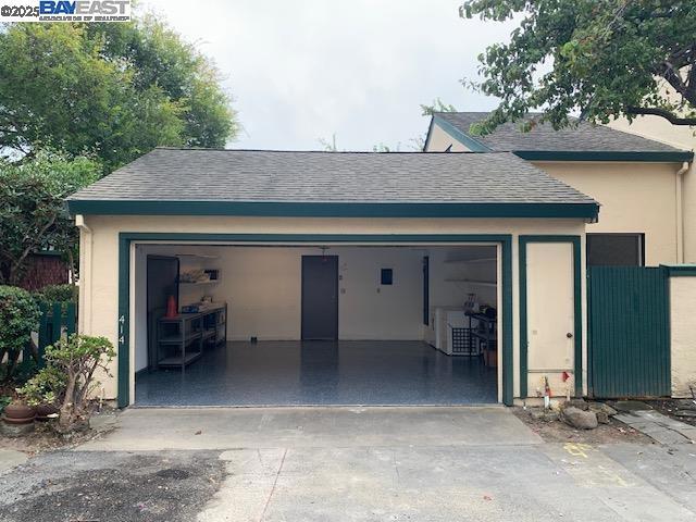BAYWOOD - Residential