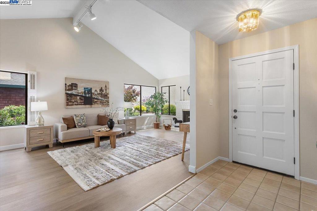 BAYWOOD - Residential