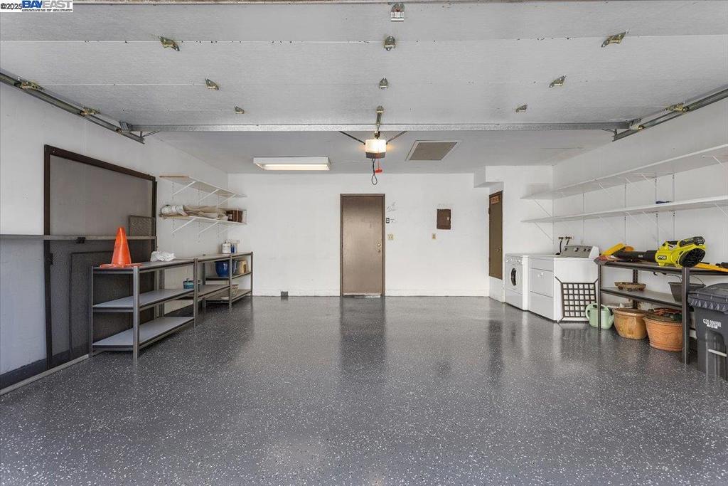 BAYWOOD - Residential