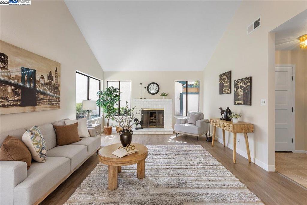 BAYWOOD - Residential