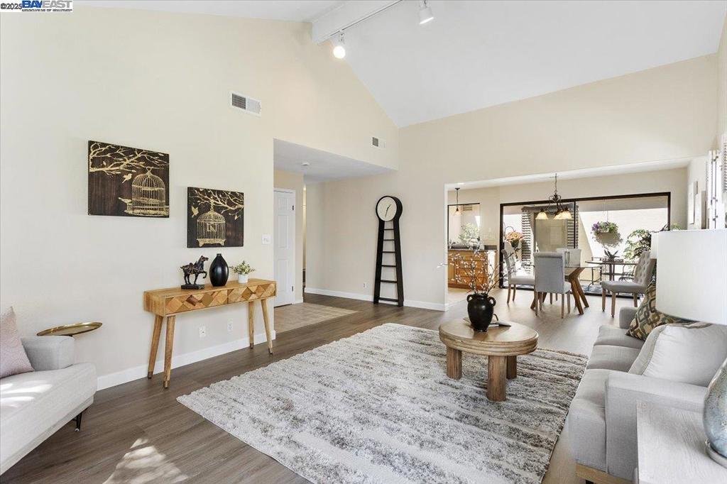 BAYWOOD - Residential