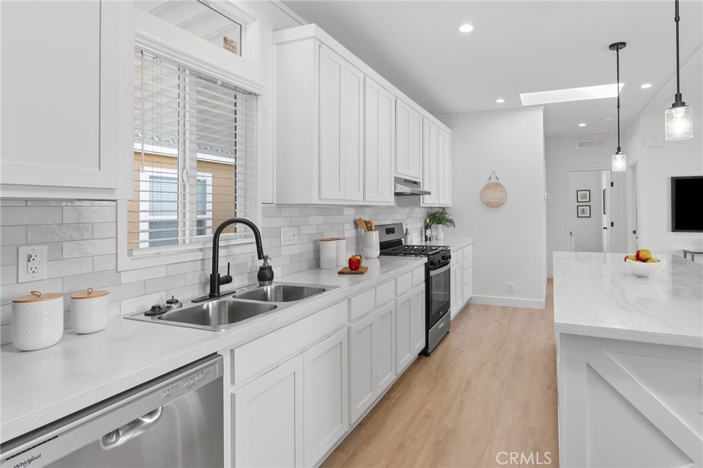 3107 N San Gabriel Boulevard 7