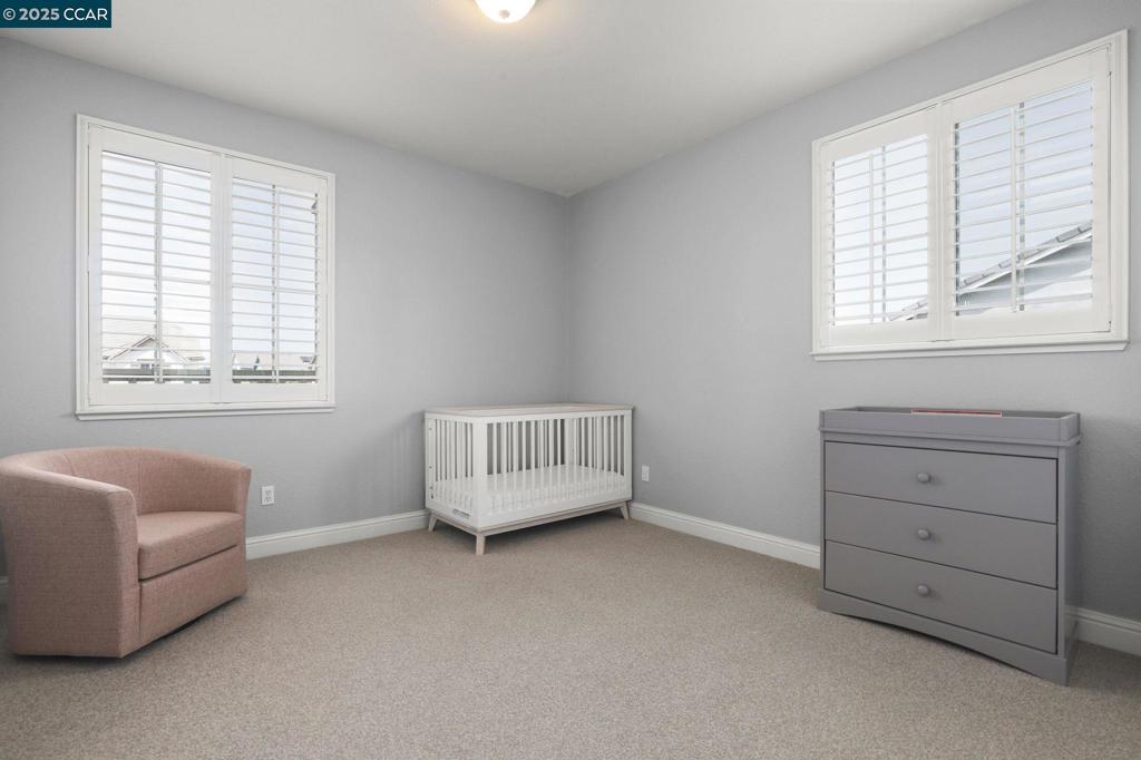 OAKLEY - Residential