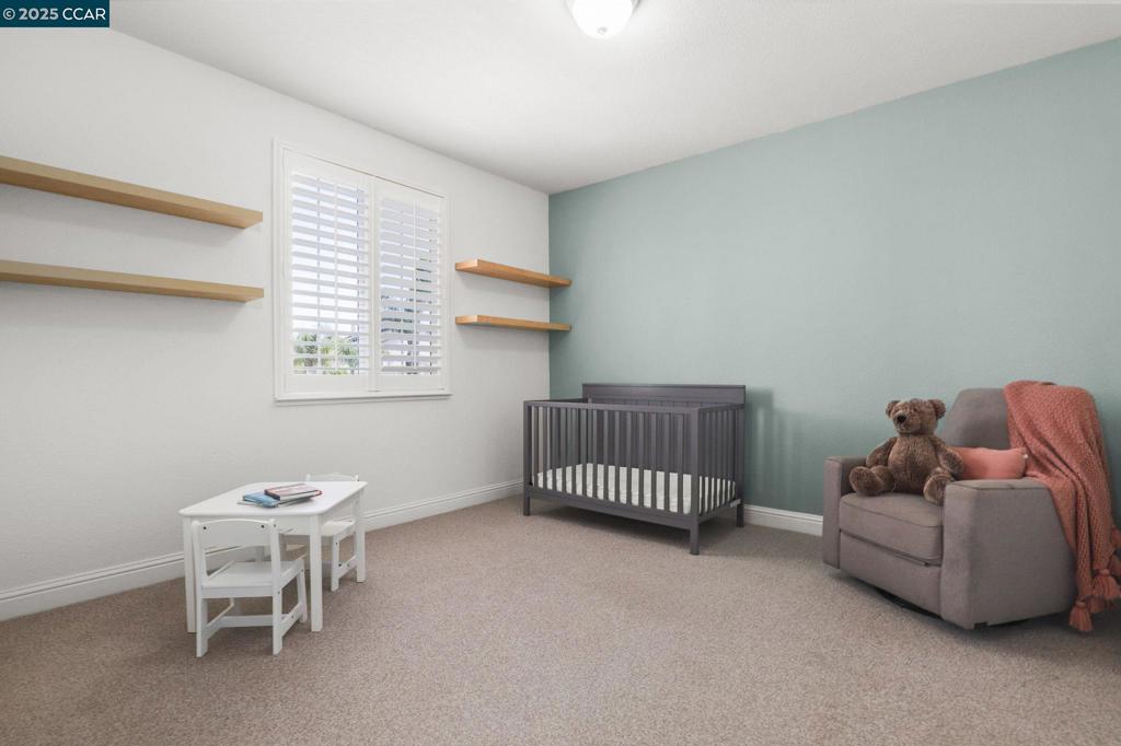 OAKLEY - Residential