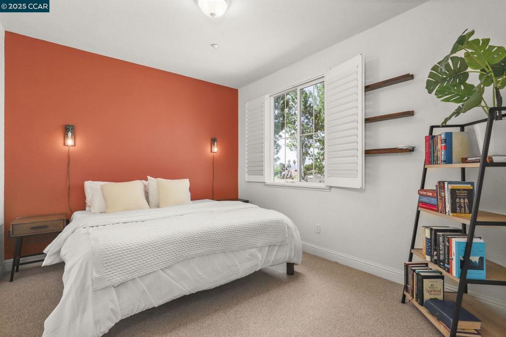 OAKLEY - Residential