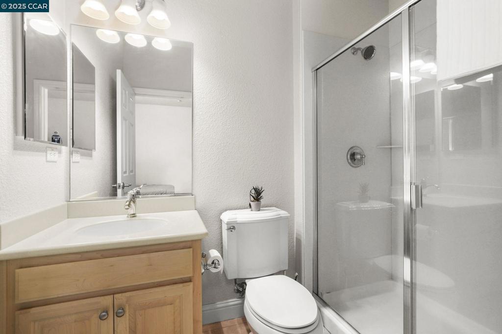 OAKLEY - Residential