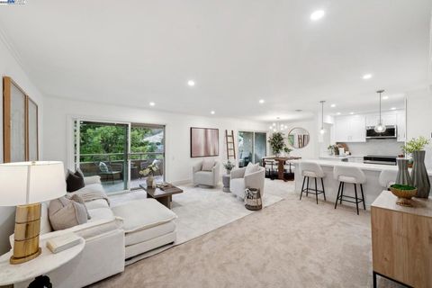 Photo of 4033 Terra Granada Dr Dr #5C, Walnut Creek, CA 94595 (MLS # 41110202) Photo of 4033 Terra Granada Dr Dr #5C, Walnut Creek, CA 94595 (MLS # 41110202)