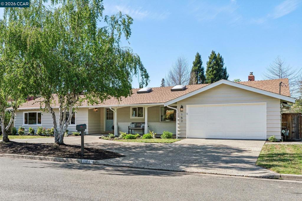 152 Tharp Dr Dr