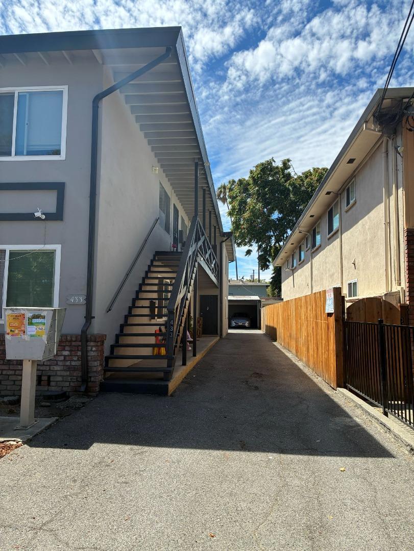 433 S 7th Street