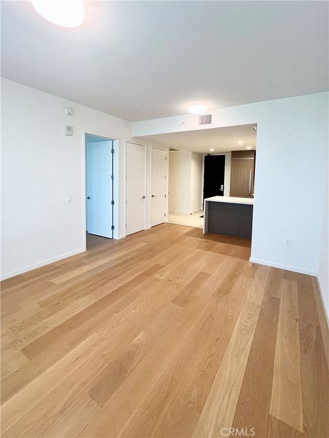 Photo of 889 Francisco Street #2901, Los Angeles, CA 90017 (MLS # TR26056758)