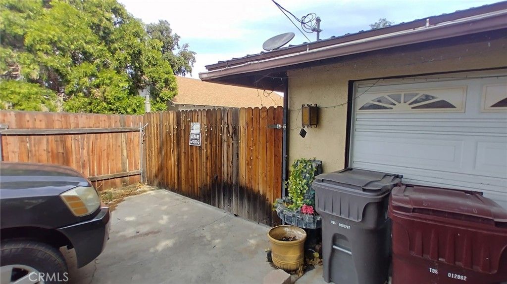 Photo of 41940 Whittier Ave, Hemet, CA 92544 (MLS # IV26082451)