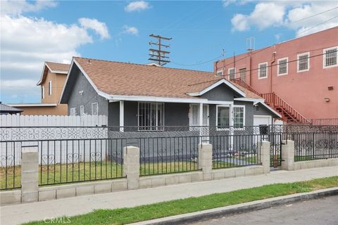 Photo of 3415 Missouri Ave, South Gate, CA 90280 (MLS # DW26067846)