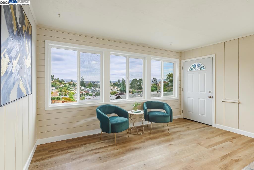 CASTRO VALLEY - Residential