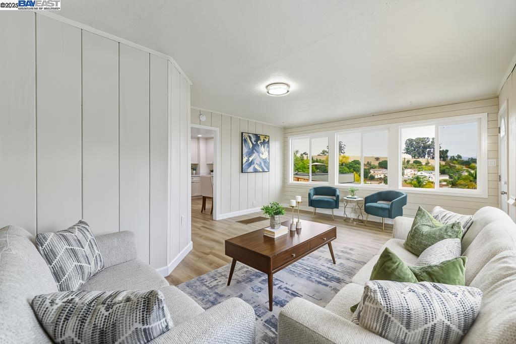 CASTRO VALLEY - Residential