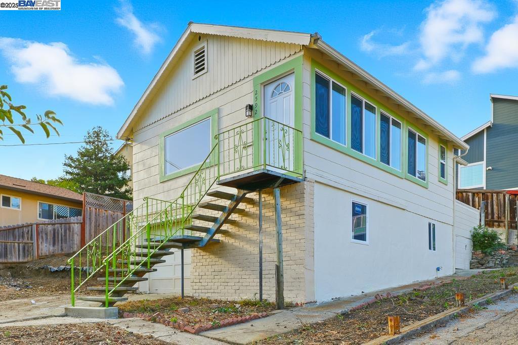 CASTRO VALLEY - Residential