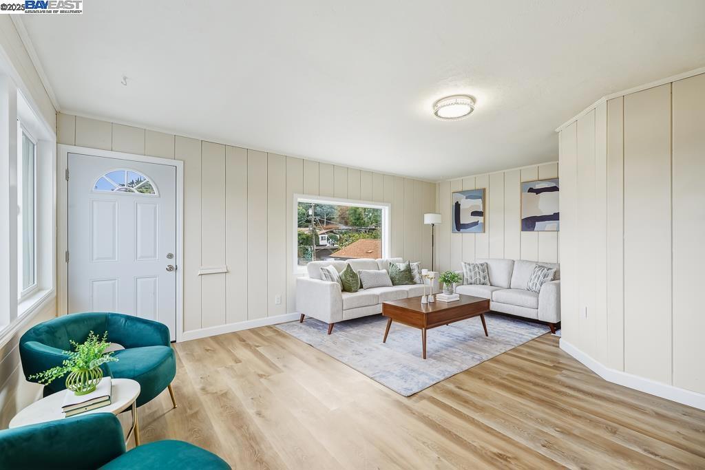 CASTRO VALLEY - Residential