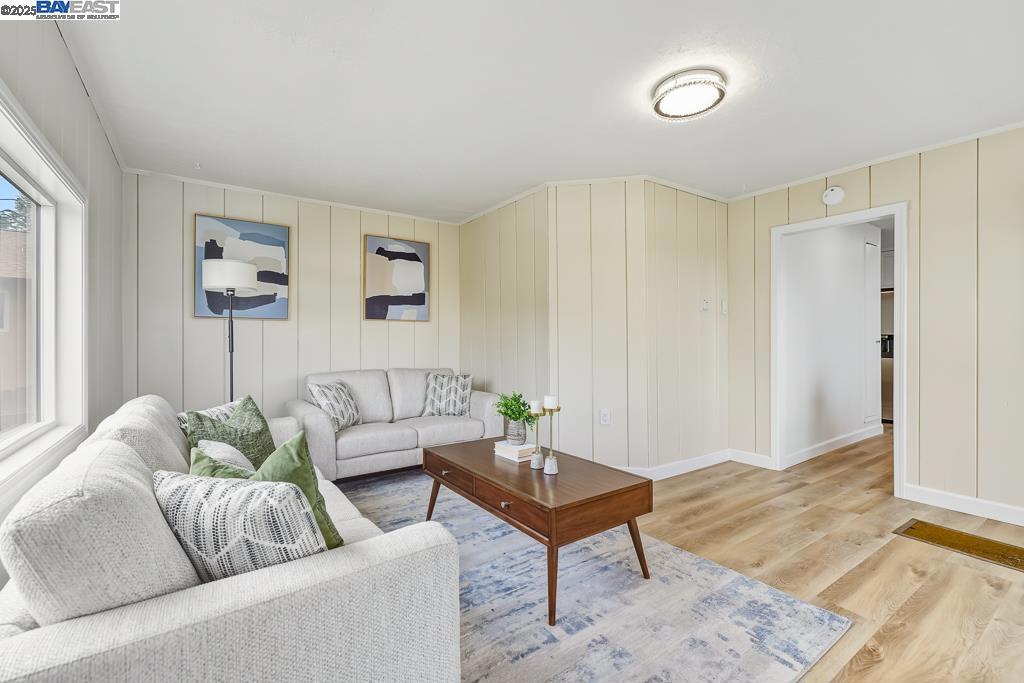 CASTRO VALLEY - Residential