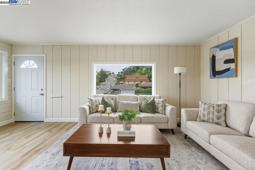 CASTRO VALLEY - Residential