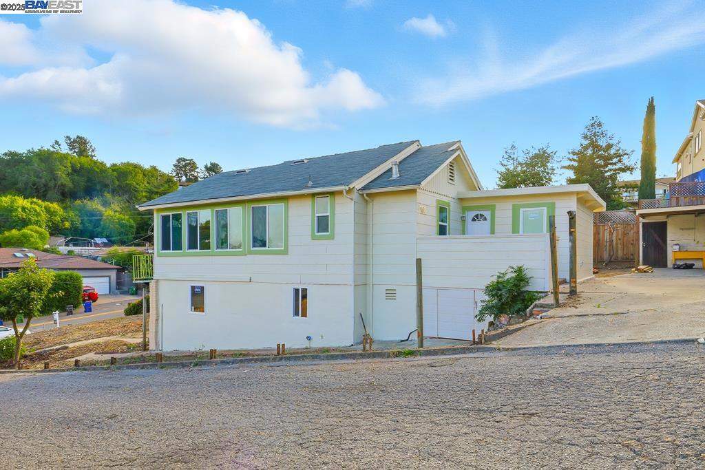 CASTRO VALLEY - Residential