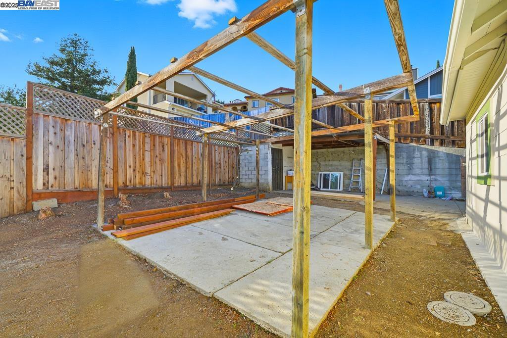 CASTRO VALLEY - Residential