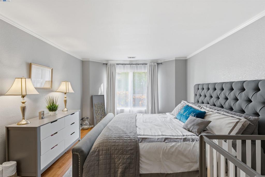 GARDENWOOD TER 1 - Residential