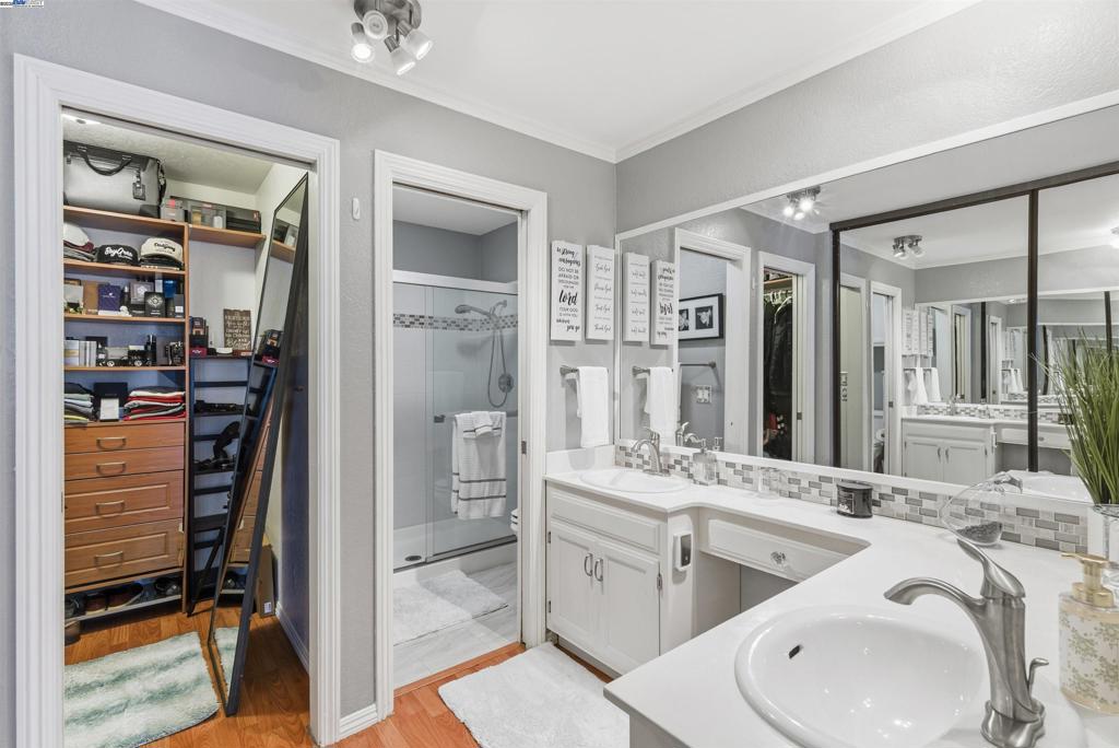 GARDENWOOD TER 1 - Residential