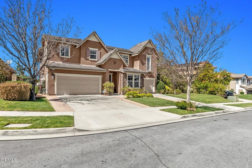Photo of 821 Somera Court, Simi Valley, CA 93065 (MLS # P1-26292)