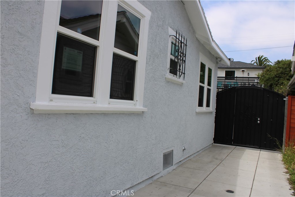 1655 W. 39th St