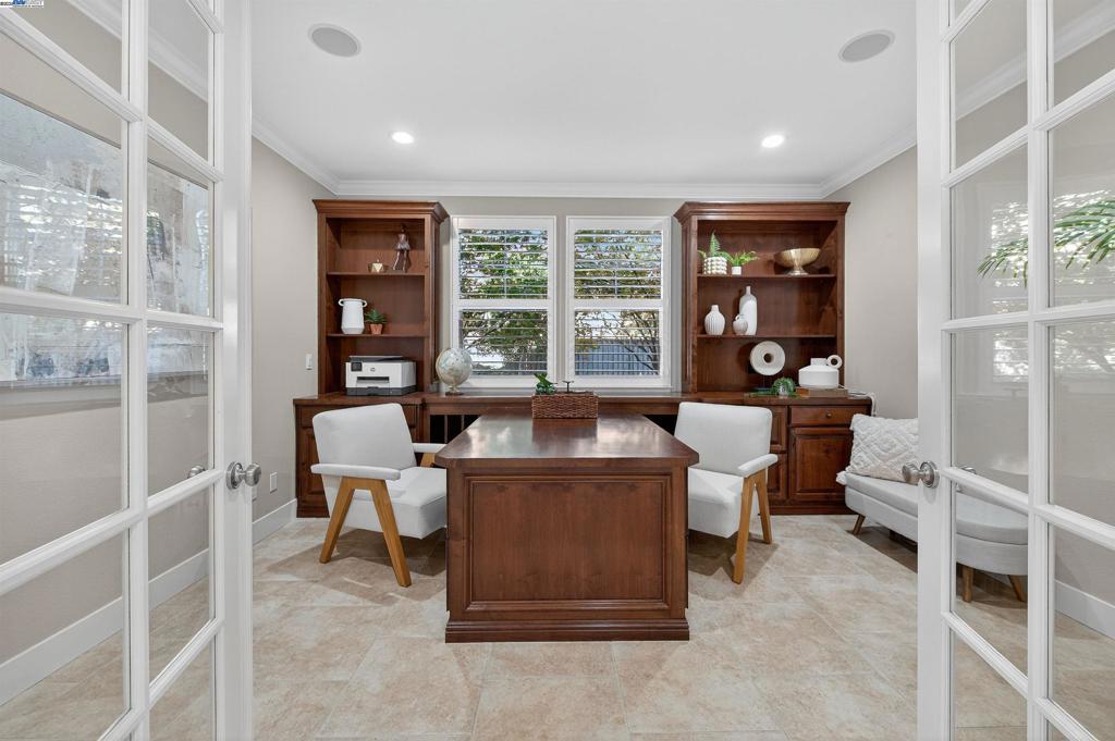 SOUTH LIVERMORE - Residential