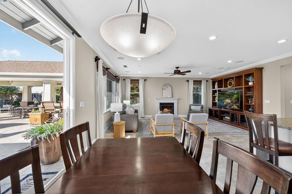 SOUTH LIVERMORE - Residential