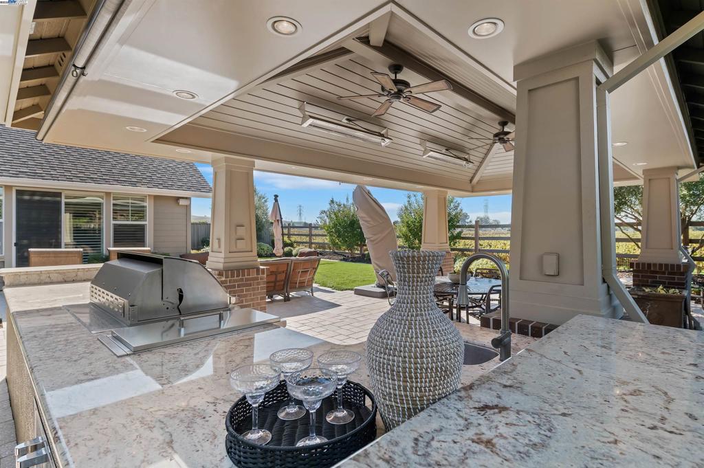 SOUTH LIVERMORE - Residential