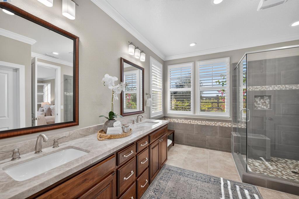 SOUTH LIVERMORE - Residential