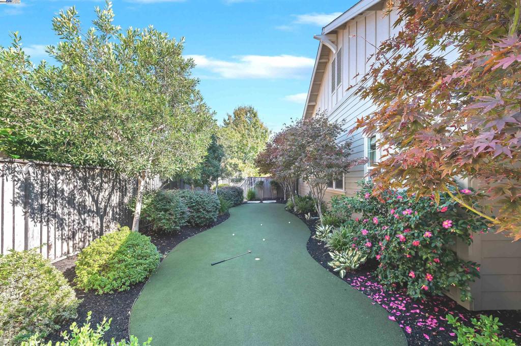 SOUTH LIVERMORE - Residential