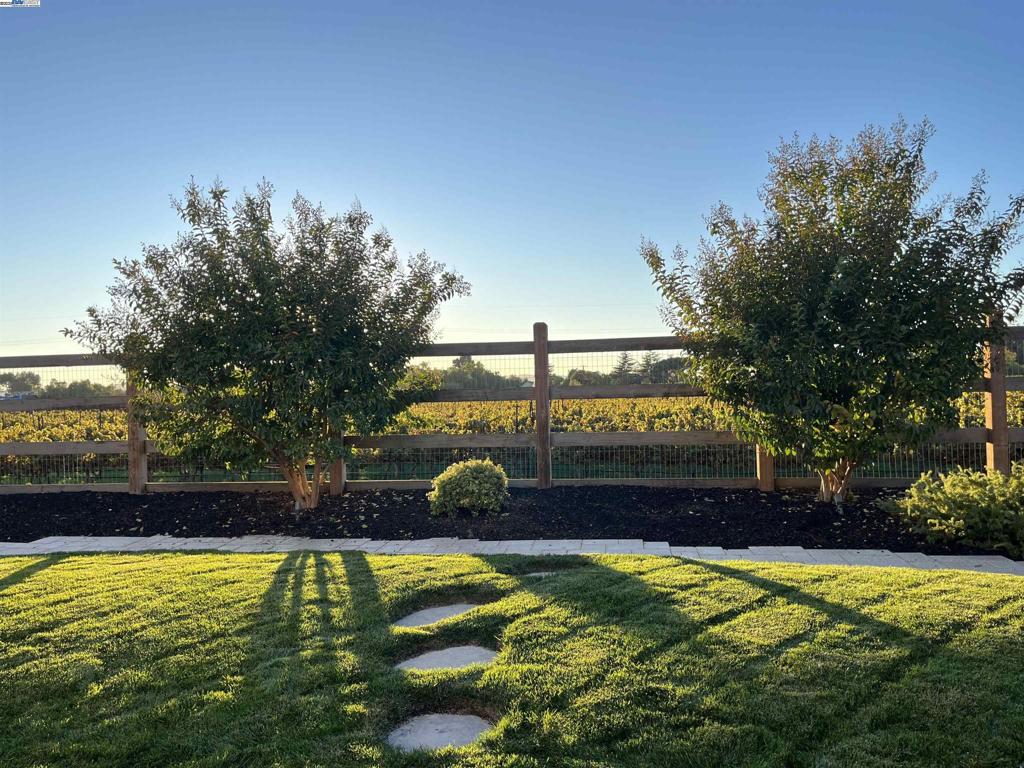 SOUTH LIVERMORE - Residential