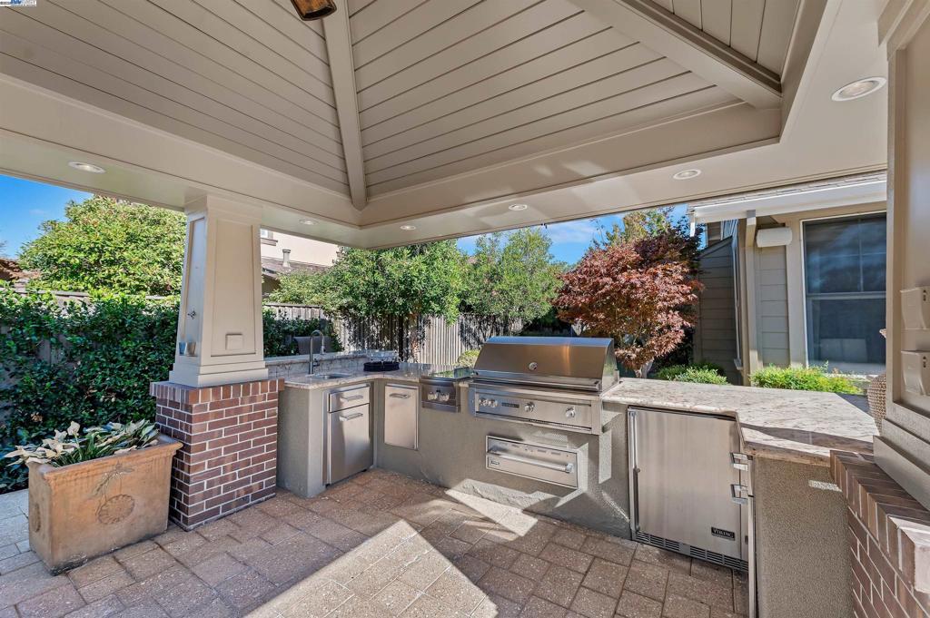 SOUTH LIVERMORE - Residential