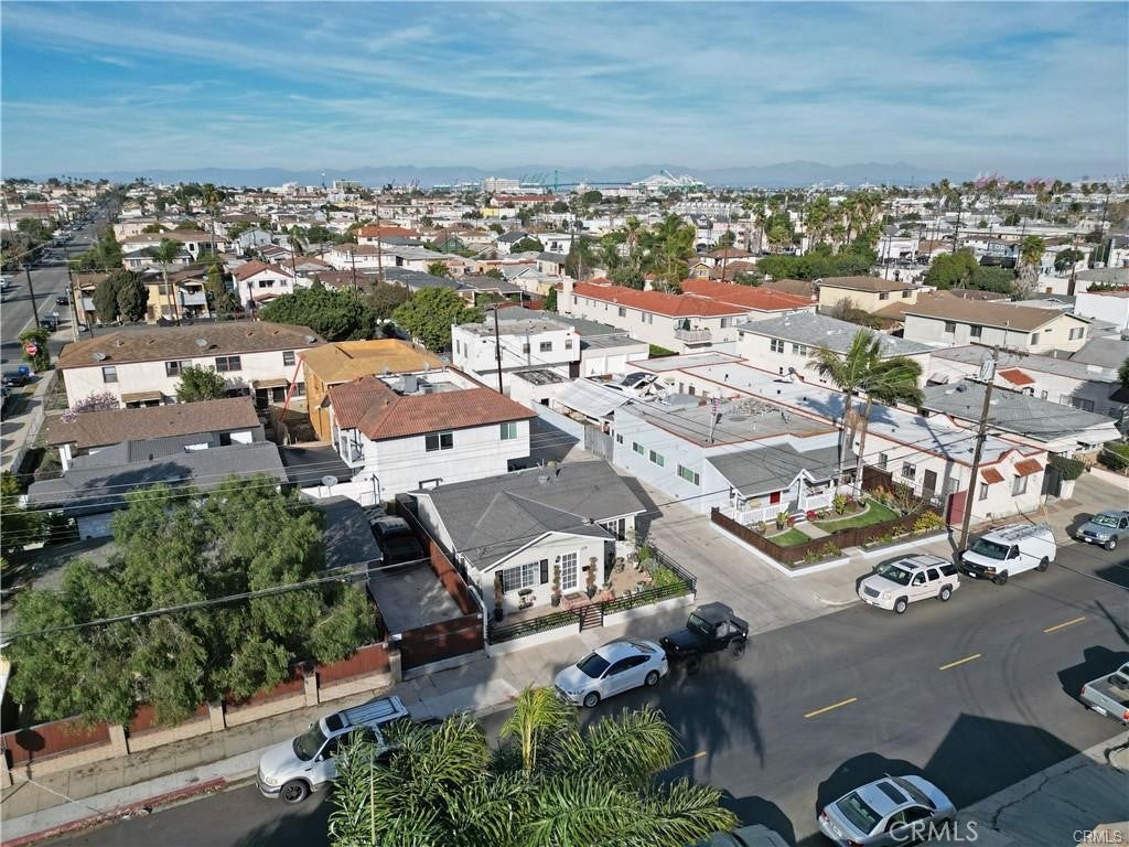 578 W 23rd