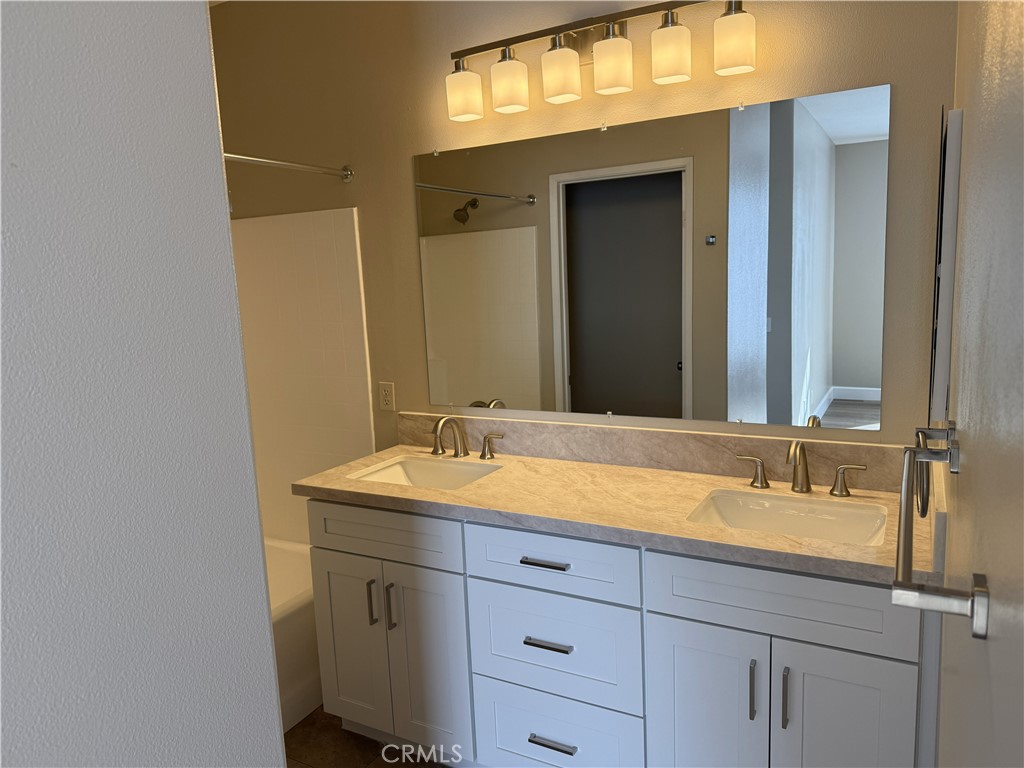 Corte Melina (CM) - Residential Lease