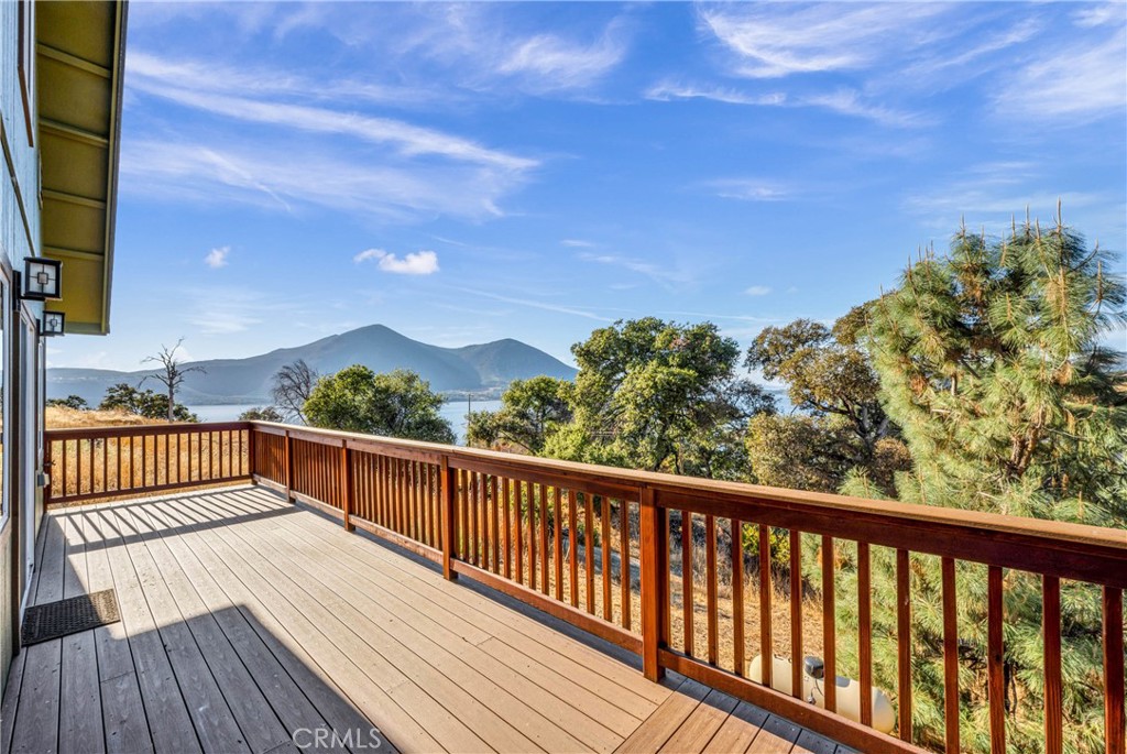 3011 Oak Crest Drive