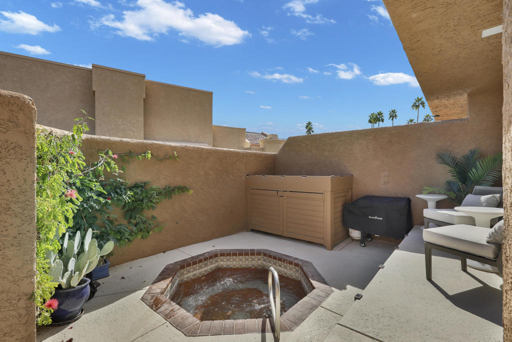 Ironwood Country Clu - Residential Lease