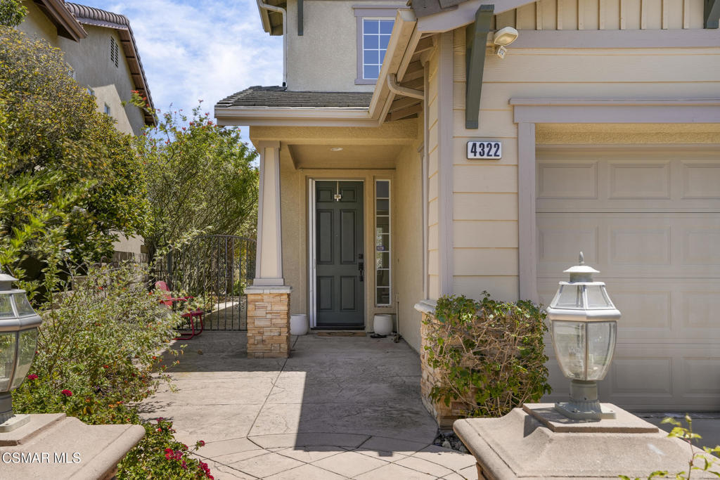4322 Camino De La Rosa