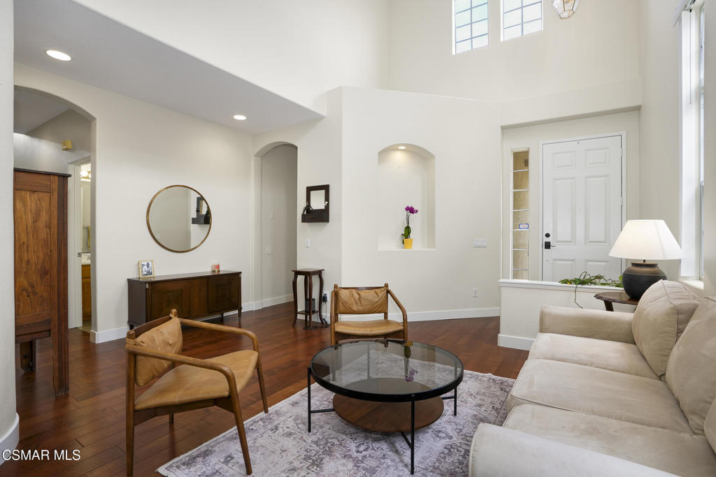 4322 Camino De La Rosa