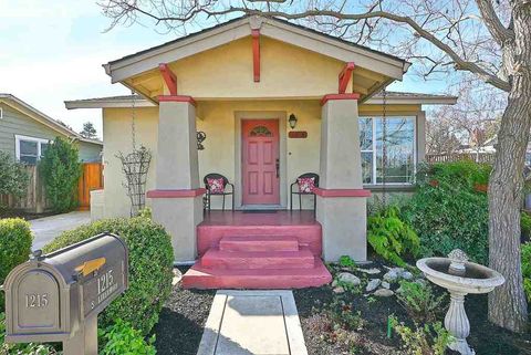 Photo of 1215 S Livermore Avenue, Livermore, CA 94550 (MLS # 41122239)