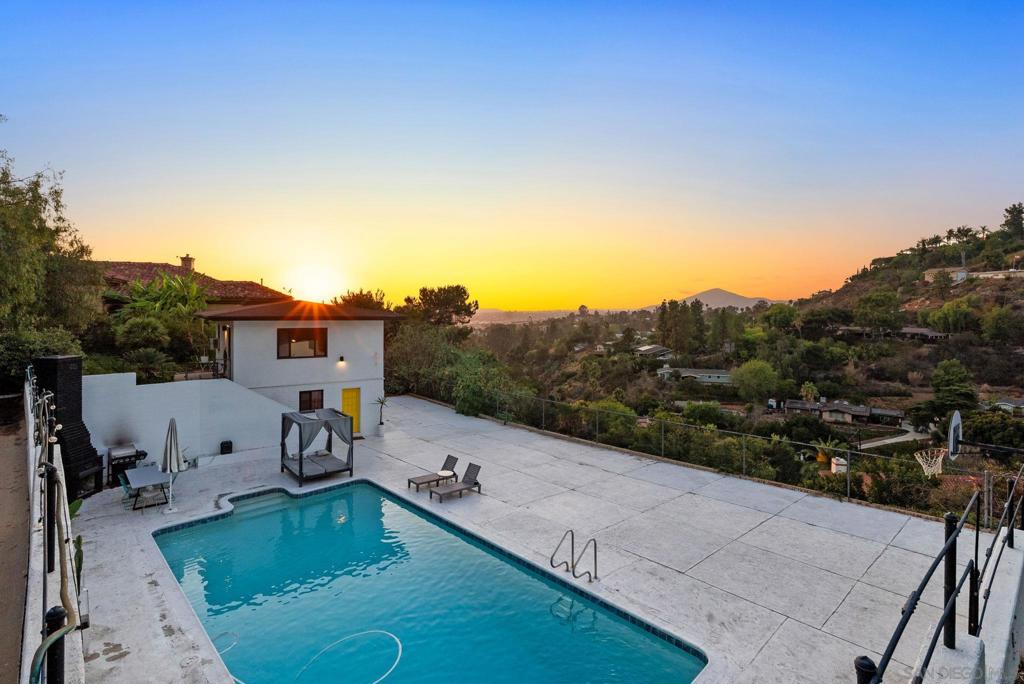 La Mesa - Residential