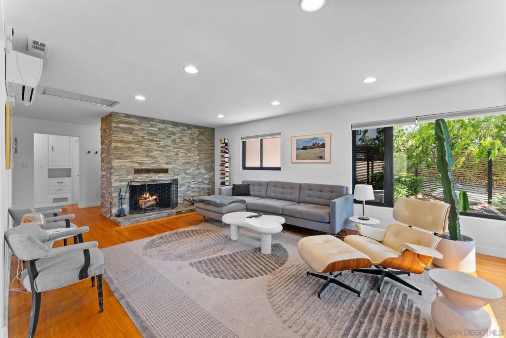 La Mesa - Residential