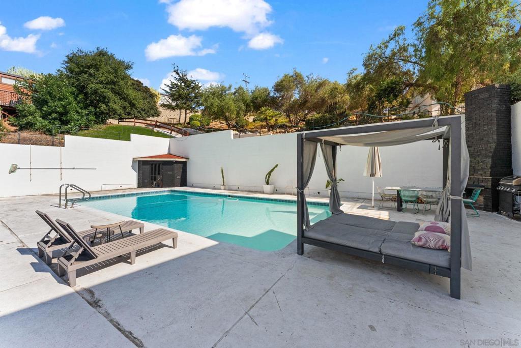 La Mesa - Residential