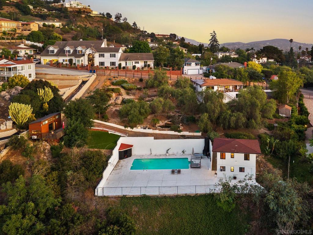 La Mesa - Residential