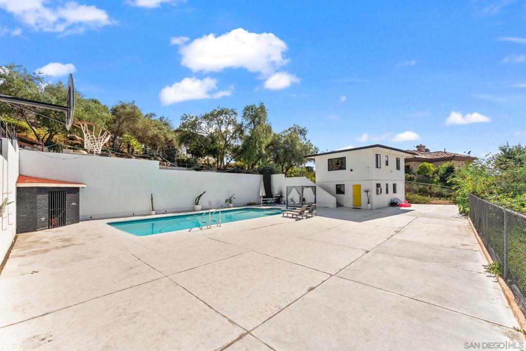 La Mesa - Residential