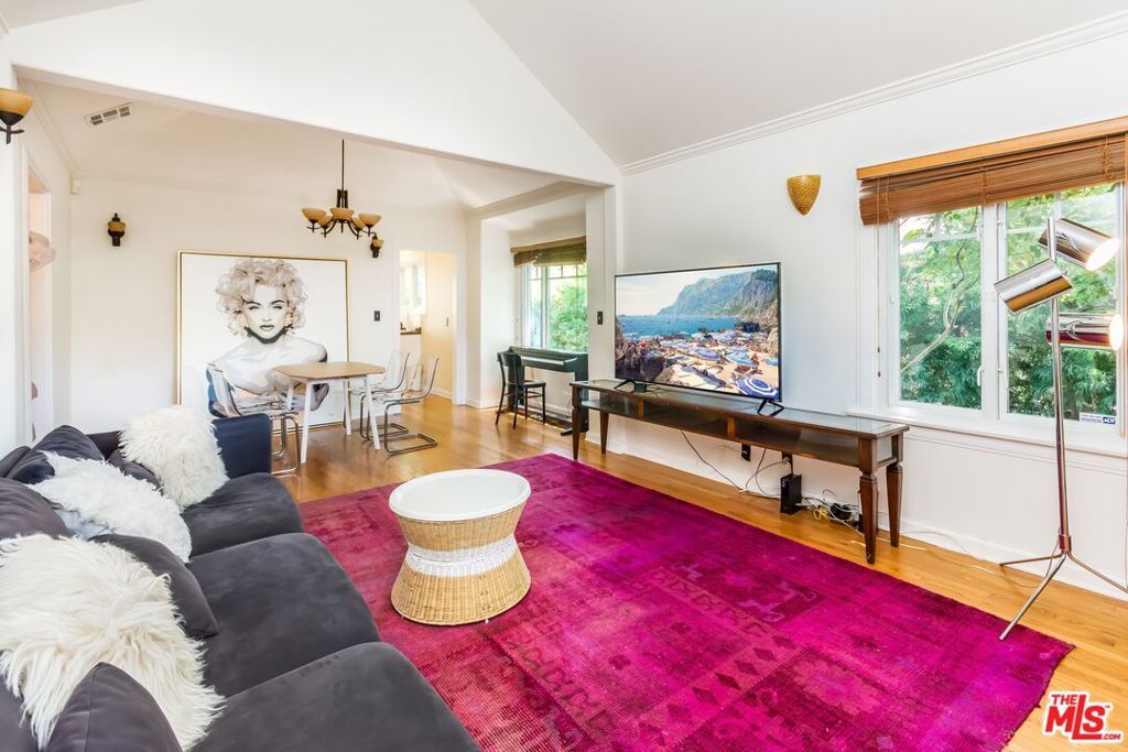 Photo of 866 N Doheny Drive, West Hollywood, CA 90069 (MLS # 25607517)