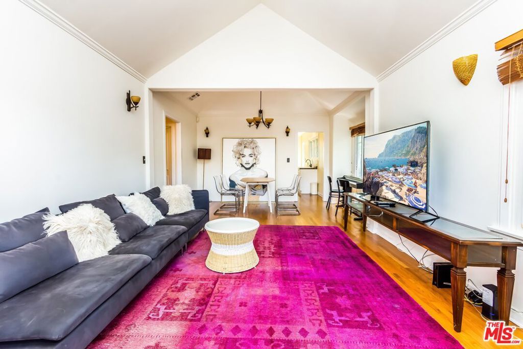 Photo of 866 N Doheny Drive, West Hollywood, CA 90069 (MLS # 25607517)
