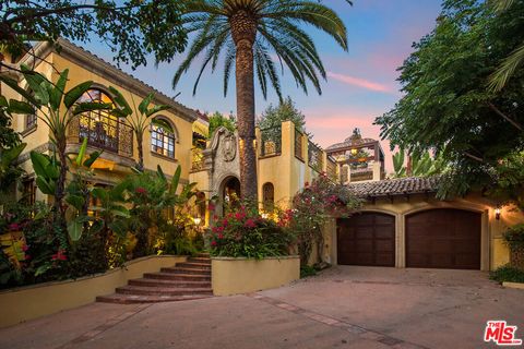 Photo of 1274 N Clark Street, West Hollywood, CA 90069 (MLS # 26828035)